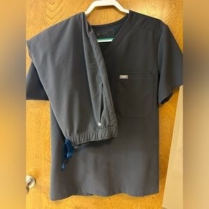 FIGS Charcoal Set- L Men’s